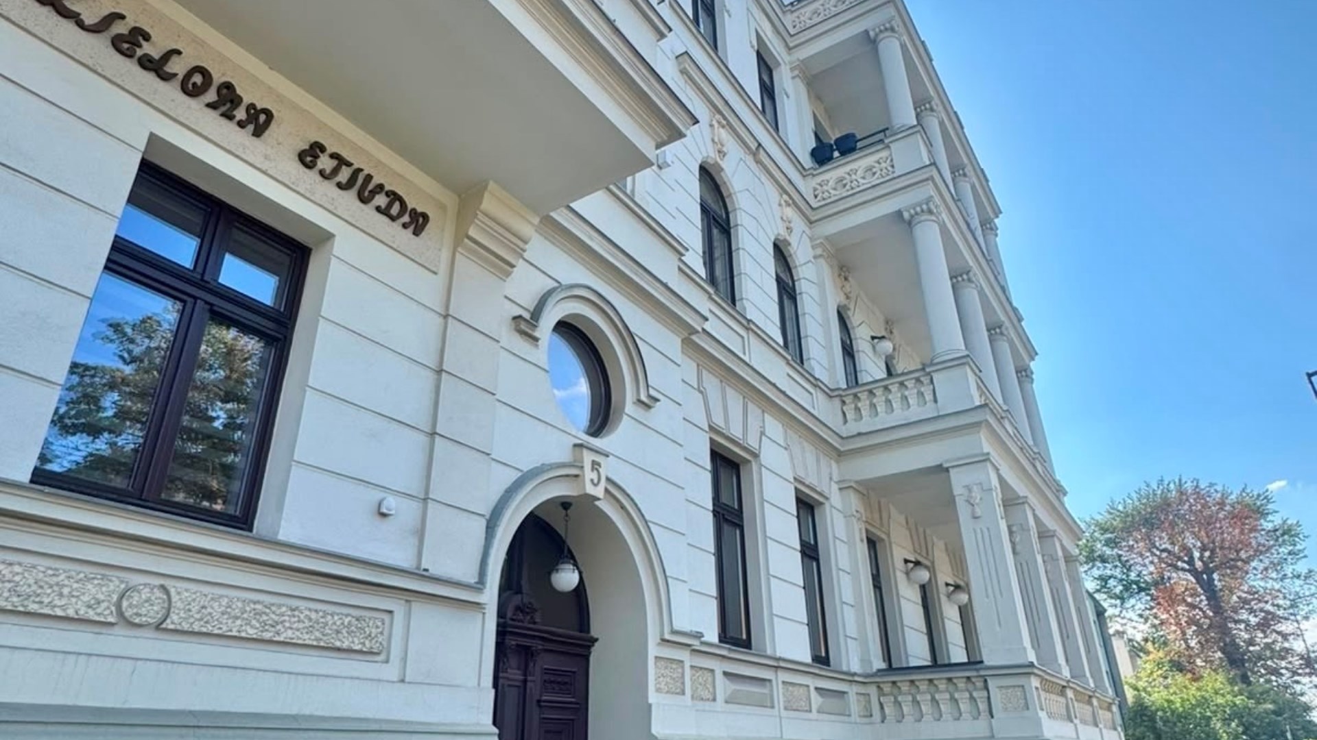 Lokal na sprzedaż